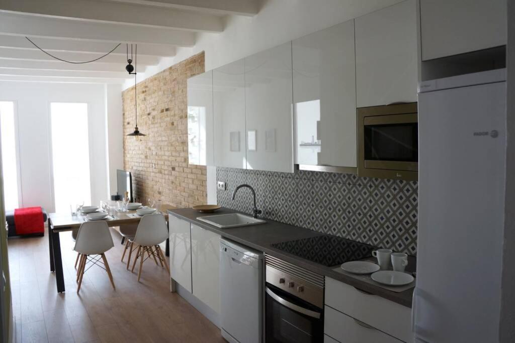 Barcelona Industrial Style Apartment L'Hospitalet de Llobregat Dış mekan fotoğraf