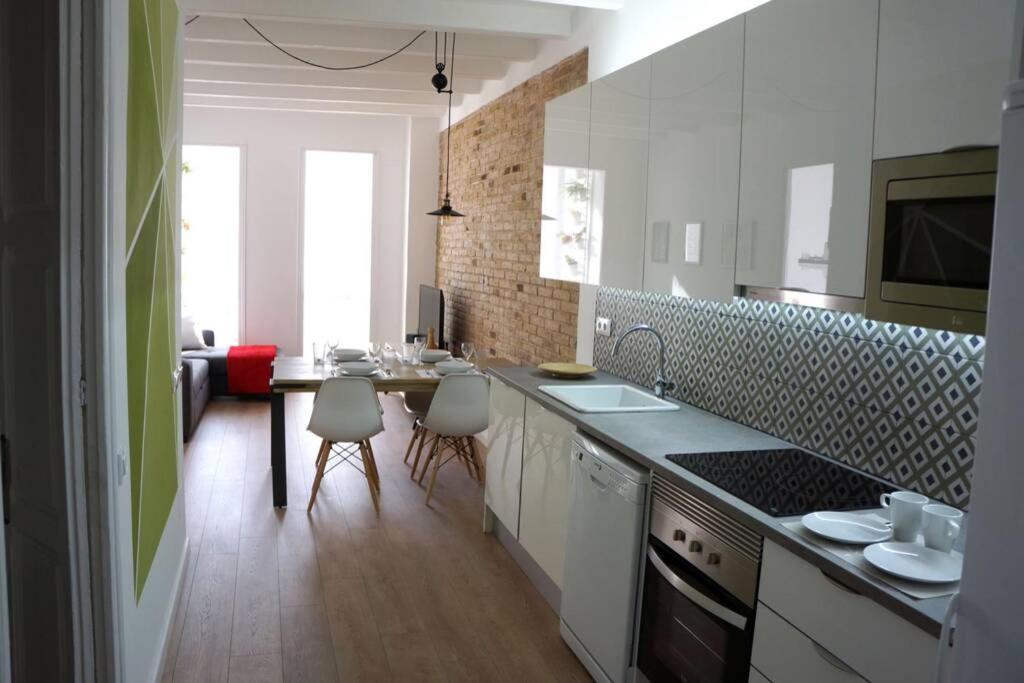 Barcelona Industrial Style Apartment L'Hospitalet de Llobregat Dış mekan fotoğraf