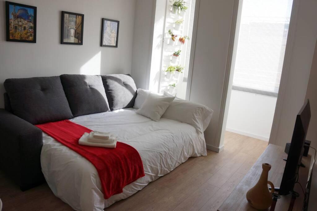Barcelona Industrial Style Apartment L'Hospitalet de Llobregat Dış mekan fotoğraf